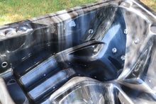 Ladda upp bild till gallerivisning, Jacuzzi Premium (Akryl) 200x200 cm Integrerad vedeldad kamin